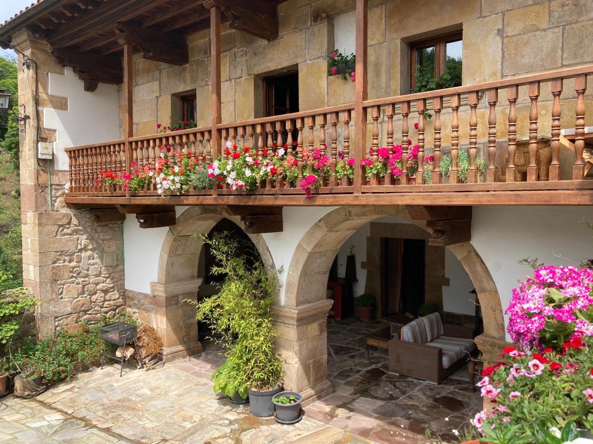 La Valuisilla, Hotel Rural Cicera Екстериор снимка